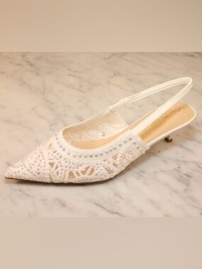 NIB [Anne Michelle] Pointed Slingback Low Heels White Lace Womens Multiple Sizes